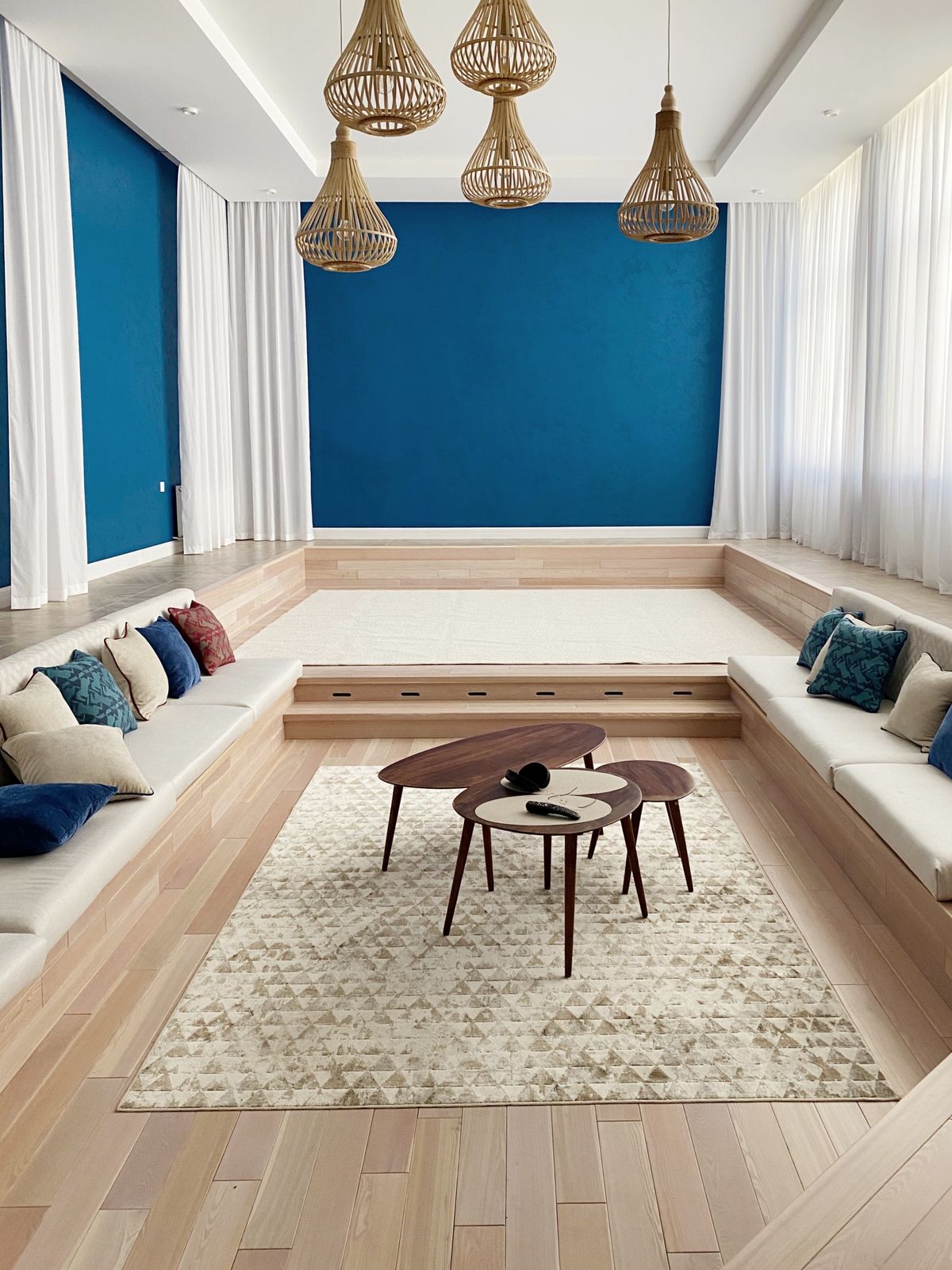 Тепличный 10