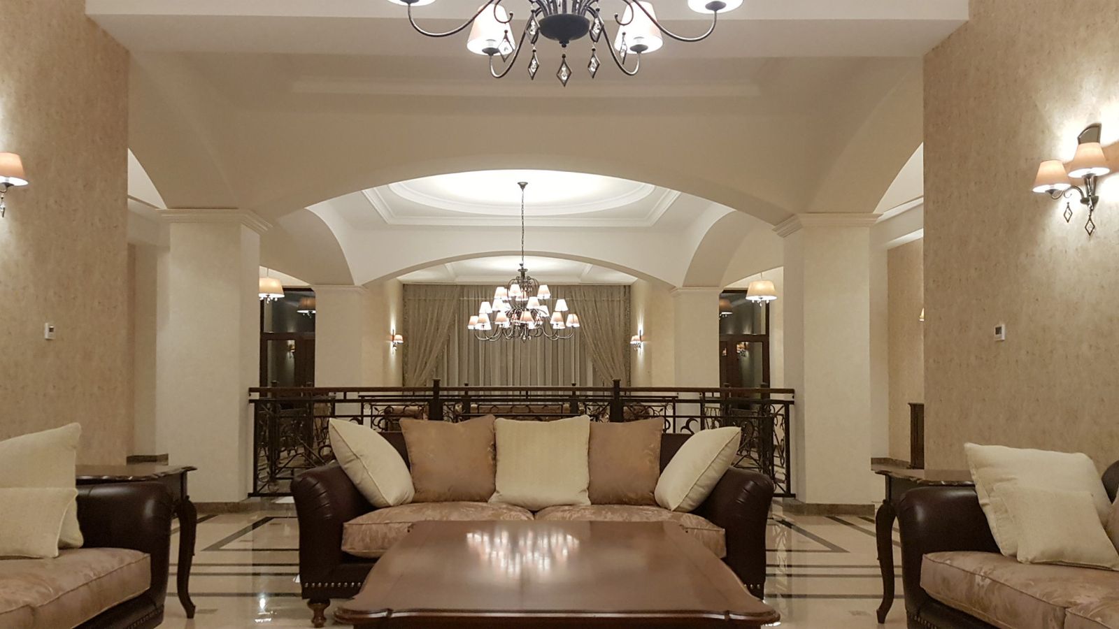 Гостиница 4